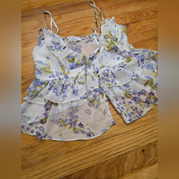 Love Tree Floral Ruffle Camisole in Blue and Green - Picture 5 of 7